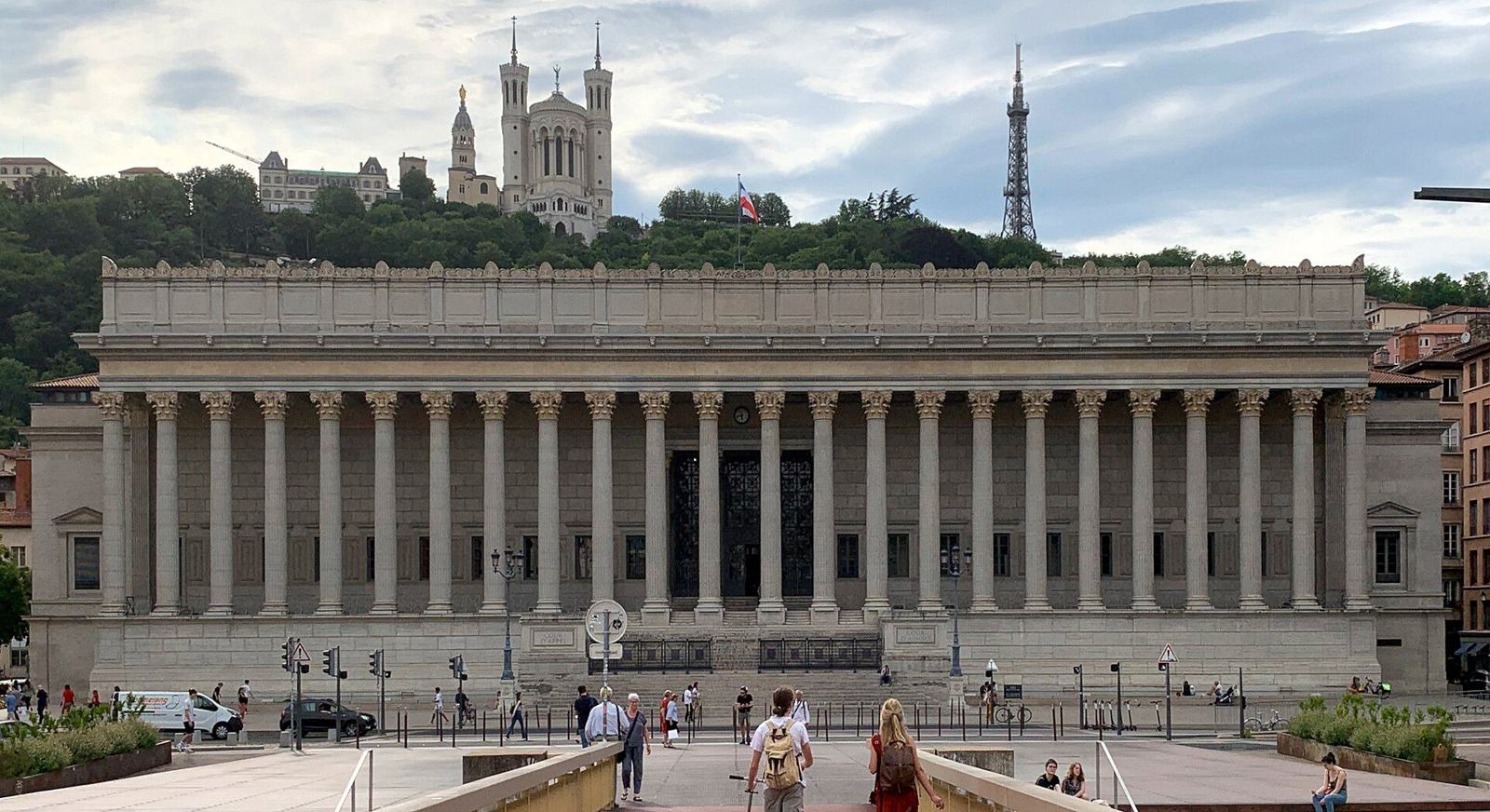 Palais de justice